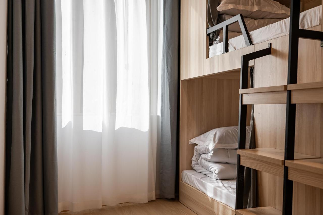 Dayin International Youth Hostel - Near East Nanjing Road & People'S Square & The Bund -Large Social Area -Bar -Cafe -Gym -Free Laundry Luggage Storage -24H Front Desk -English Service Shanghai Bagian luar foto