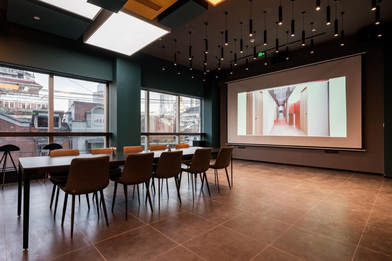 Dayin International Youth Hostel - Near East Nanjing Road & People'S Square & The Bund -Large Social Area -Bar -Cafe -Gym -Free Laundry Luggage Storage -24H Front Desk -English Service Shanghai Bagian luar foto
