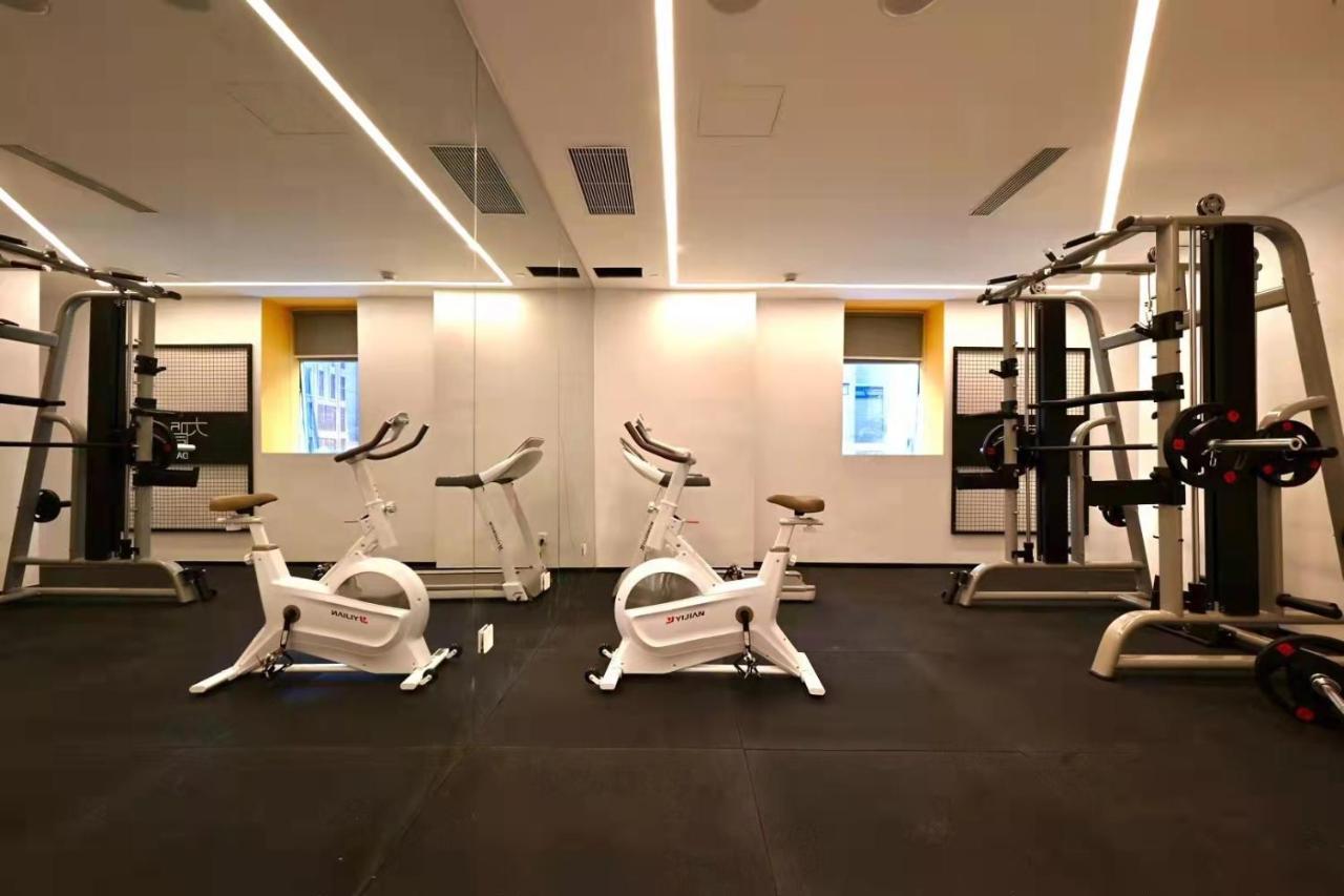 Dayin International Youth Hostel - Near East Nanjing Road & People'S Square & The Bund -Large Social Area -Bar -Cafe -Gym -Free Laundry Luggage Storage -24H Front Desk -English Service Shanghai Bagian luar foto